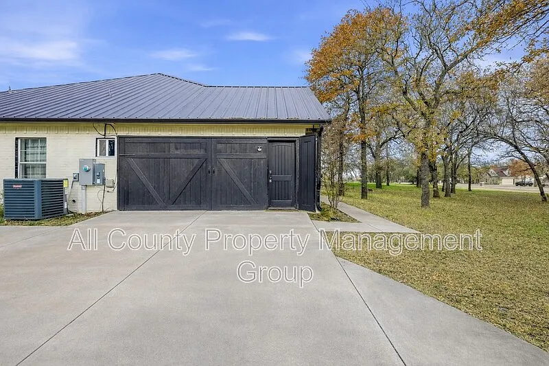 Building Photo - 156 Howard Newby Ln
