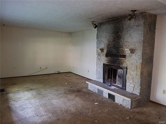 3rd image of 6279 Afton Dr