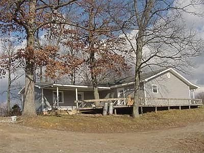 2nd image of 675 Davis Lake Rd
