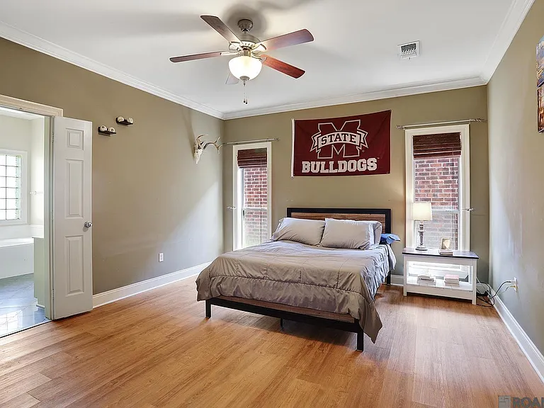10151 Hillmont Ave — Photo 6