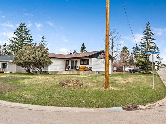 3rd image of 34 Crescent Rd SW