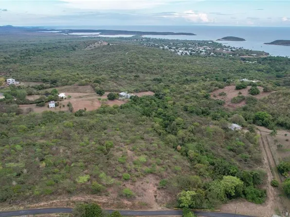 2 Highway 201 #Km-5.9, Vieques, PR 00765