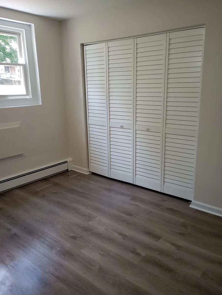 Building Photo - 475 Park Ave #A7