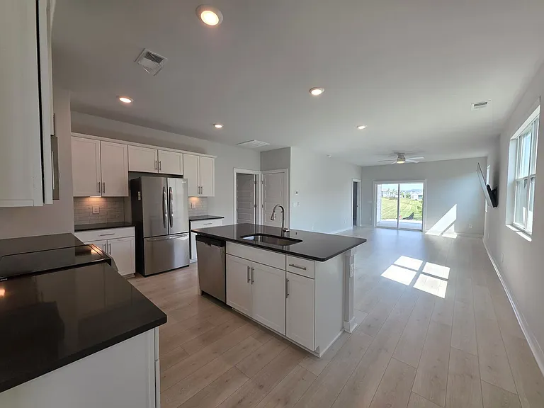 1037 Royal Gorge Ct — Photo 5