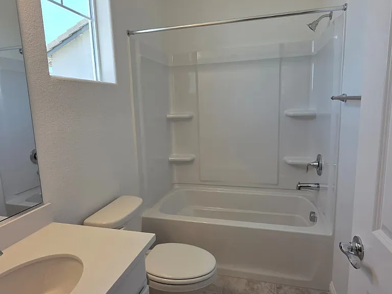 1572 Halo Pl — Photo 13