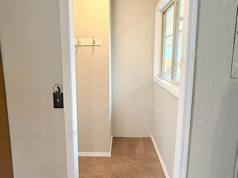 819 Hickory St — Photo 22