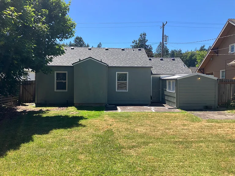 650 Rosemont Ave NW — Photo 17