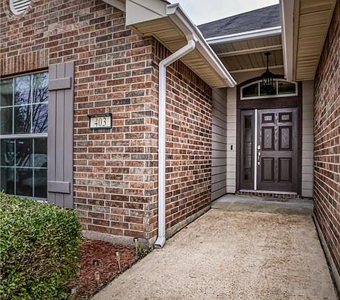 3rd image of 403 Whitefield Ct