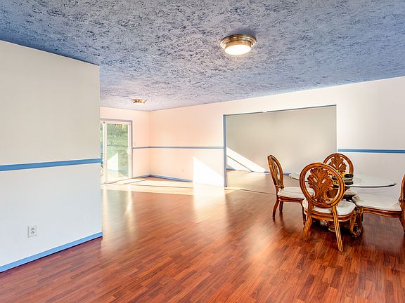 5th image of 3335 Shady Oak Dr