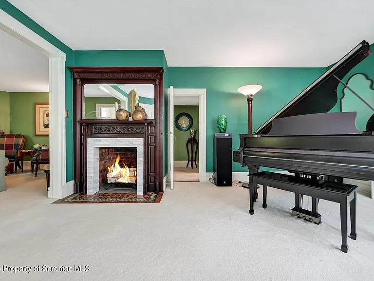 3360 Forest Rd — Photo 35
