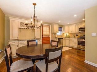 221 Newman St, Metuchen, NJ 08840