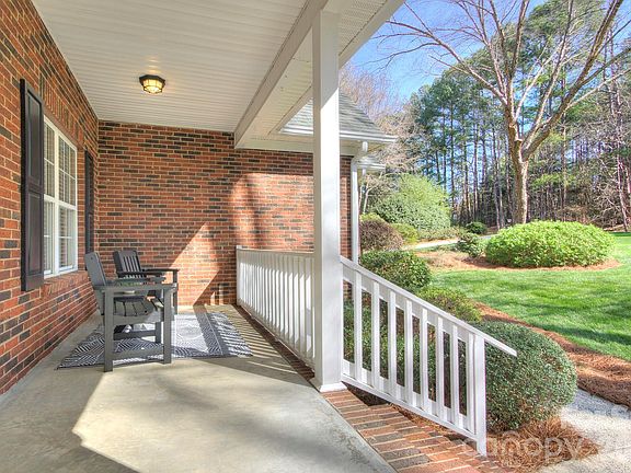 4th image of 4839 Antioch Church Rd