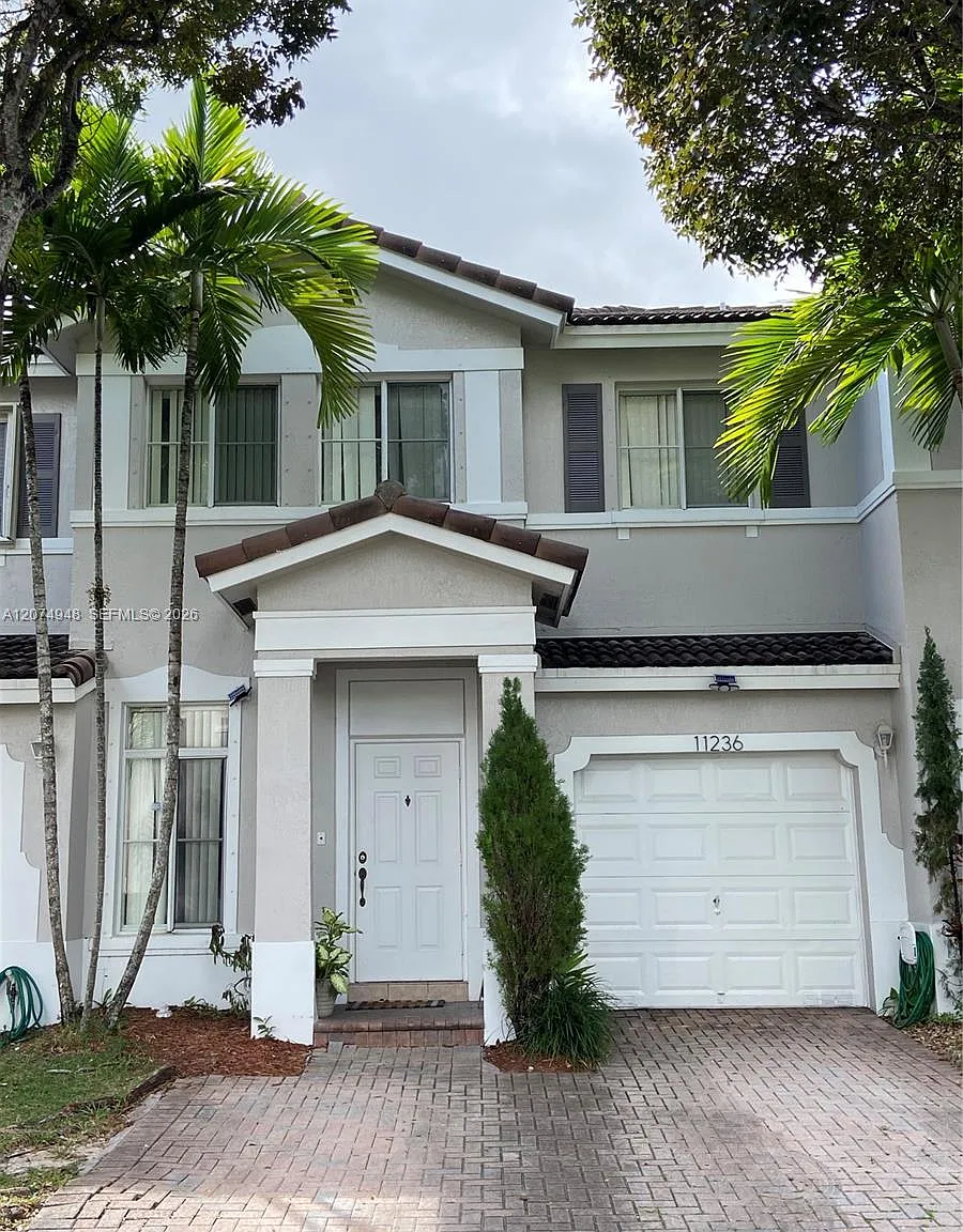 Doral Northeast Townhomes — Photo 1