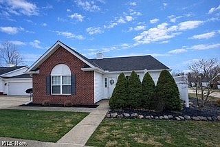 1st image of 2041 Marsh Ln