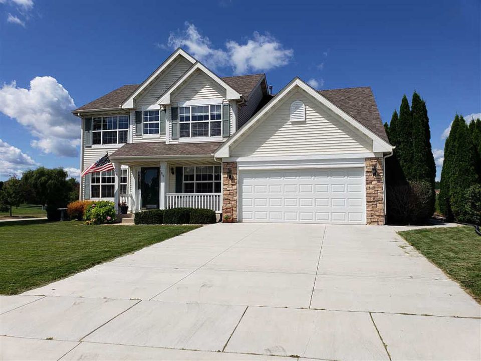 1st image of 904 Stuyvesant Dr