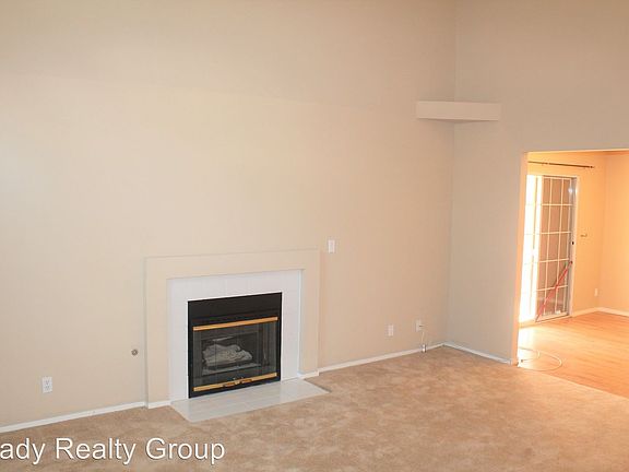 4th image of 1017 Grammy Dr