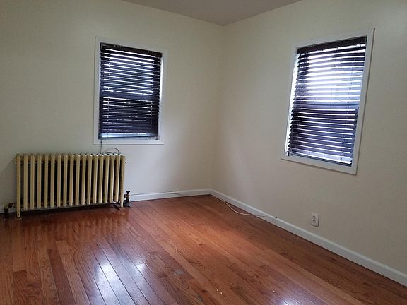 3rd image of 37 Mersereau Ave #3