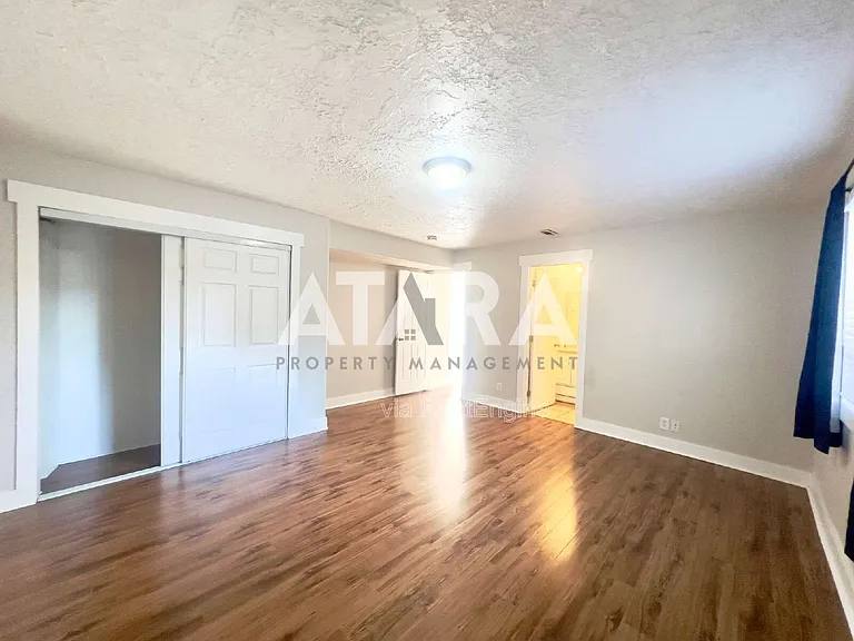 10912 S Poplar Brook Pl — Photo 35