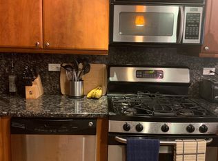 623 W Roscoe St #1B, Chicago, IL 60657