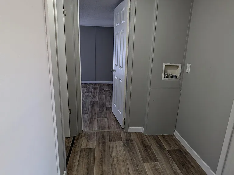 154 Callaway Ln — Photo 14
