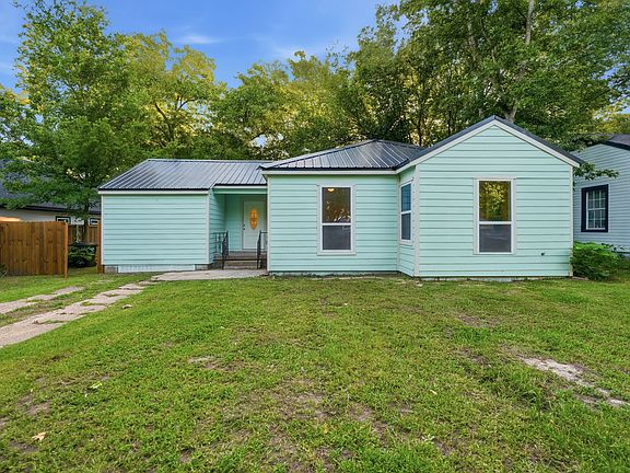 2nd image of 1103 Bell Dr