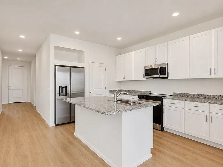 18000 W Calle Lejos — Photo 7