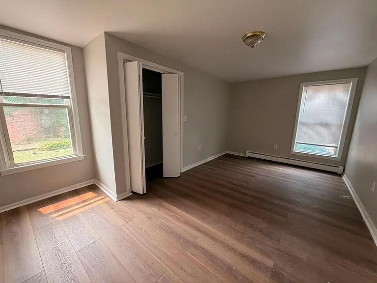 8 Arch St #1B — Photo 5