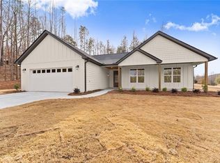 477 Thomason Rd, Cleveland, GA 30528