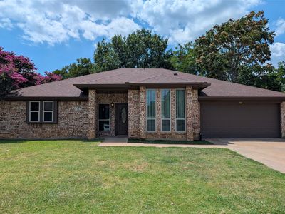 1111 Oak Timber Dr, Euless, TX, 76039