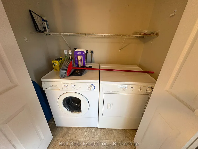 44 Anne St #5 — Photo 6