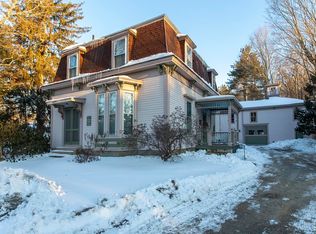 27 Pleasant St, Epping, NH 03042