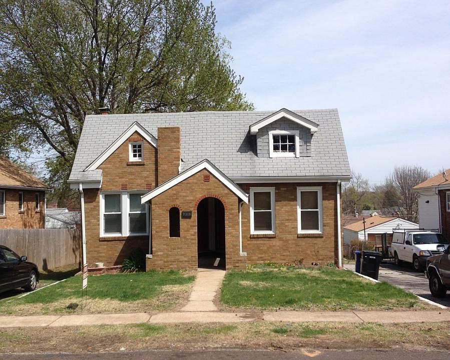 North side (left)