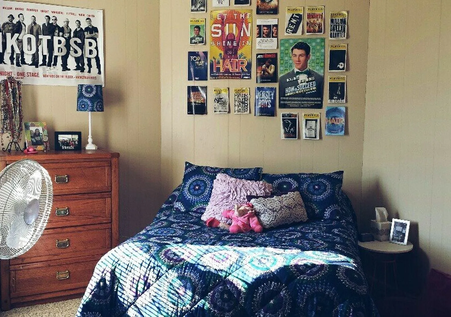 Amazing Fully Furnished 3 Bedroom with free Heat and Hot waterr — Photo 2