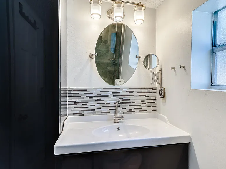 3315 W Empedrado St — Photo 10