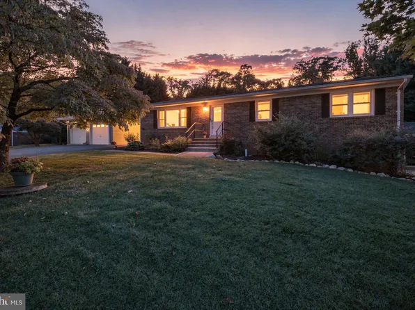 4580 Akers Ln, Warrenton, VA 20187