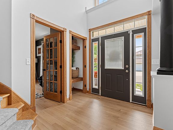 2nd image of 3903 Chipshot Ln SE