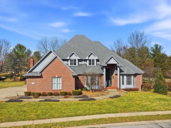 6010 Fawnwood Dr, Greenwood, IN 46143