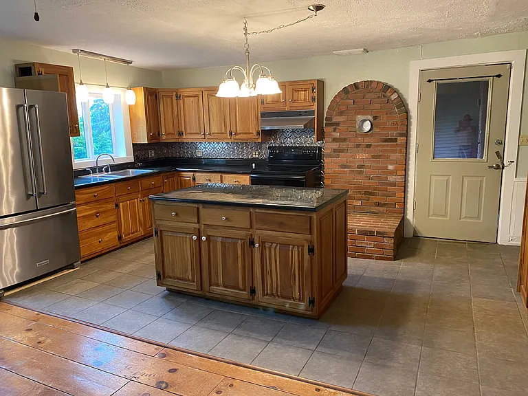 6610 Berkshire Center Rd #1 — Photo 7
