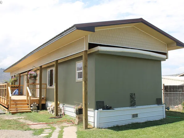 2637 14th St, Baker City, OR 97814