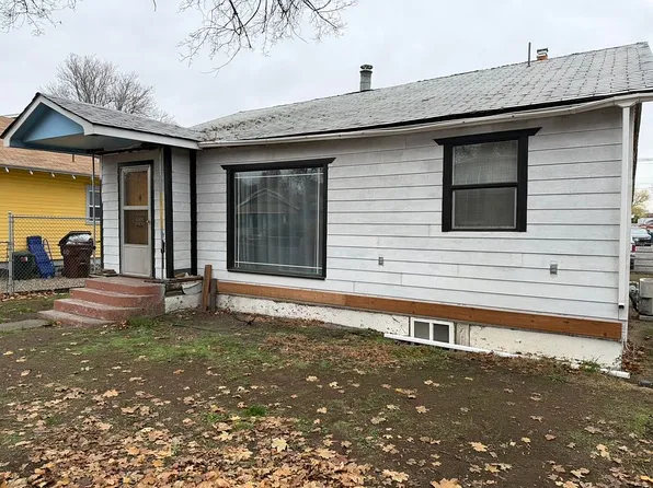 621 S 16th Ave, Yakima, WA 98902