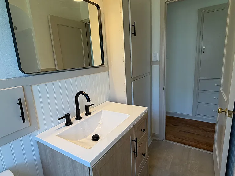 801 15th Ave SW — Photo 8