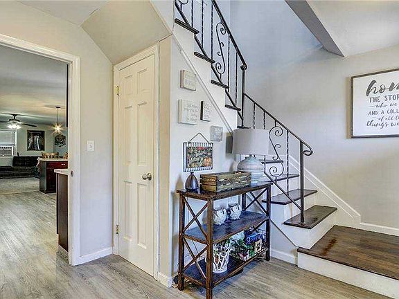 5th image of 2664 Bedell St
