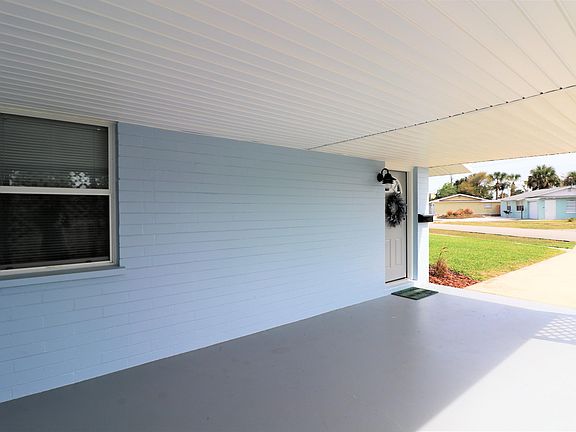 4th image of 40 Ocean Shore Dr