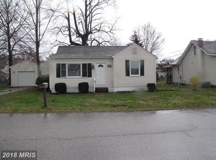 8478 Rugby Rd, Pasadena, MD 21122