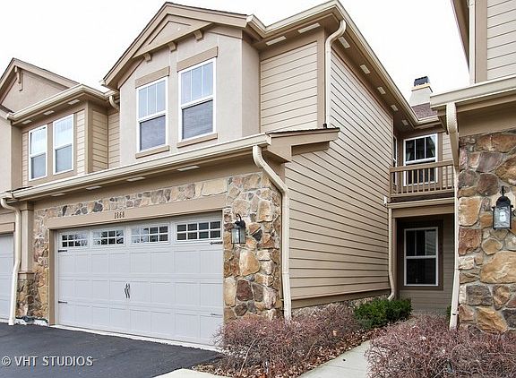 2nd image of 1868 Crenshaw Cir #1868
