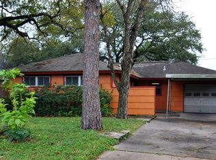 8611 Forest Grove Dr, Houston, TX 77080