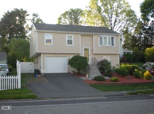 261 Strawberry Hill Ave, Norwalk, CT 06851