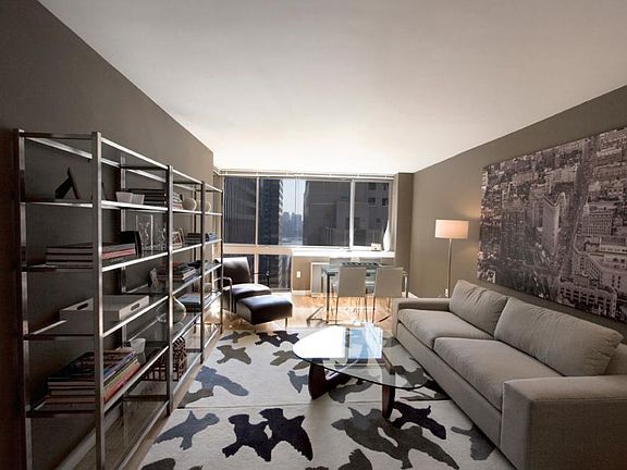 3rd image of 45 Wall St APT 520