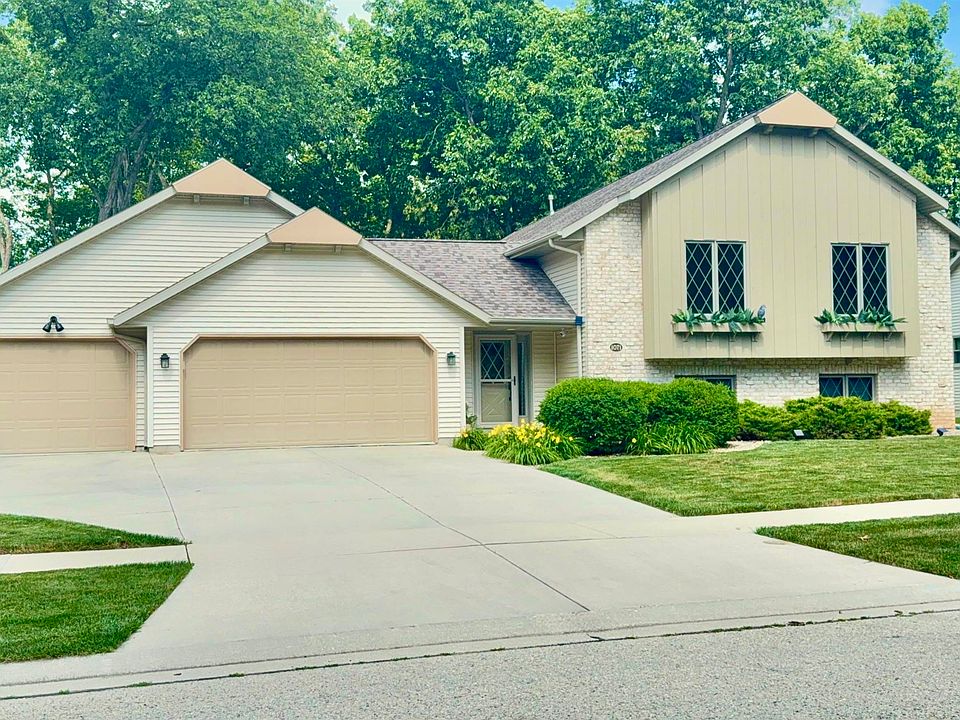 1st image of 1071 Woodcrest Dr