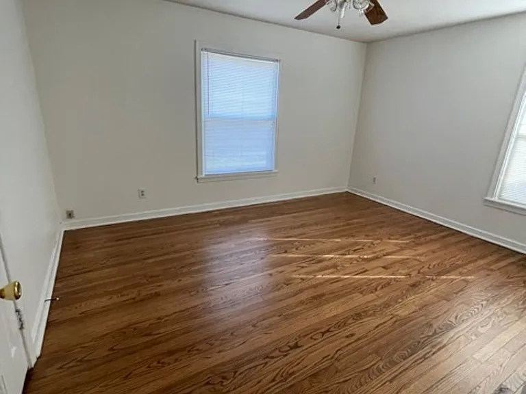 1726 McCracken St — Photo 8